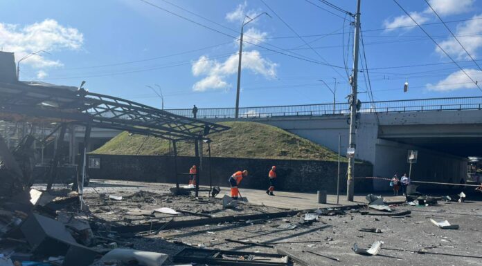 Транспортна інфраструктура Києва постраждала через нічну атаку — КМДА