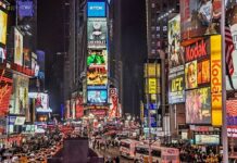 Американцам нужно $839 тыс. для финансового комфорта — опрос