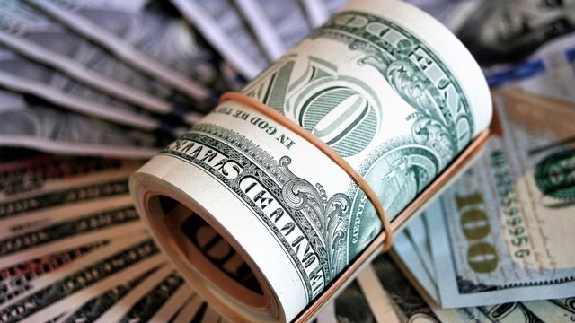 Чисті валютні інтервенції НБУ минулого тижня зросли на 33,6%