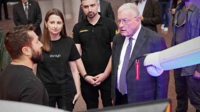 Келлогу показали зразки БПЛА українського виробництва, зокрема спільні із США розробки