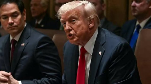 Трамп заявив, що дуже розчарований Путіним і скоротить строк свого 50-денного ультиматуму