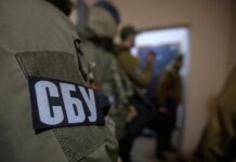 Правоохоронці викрили двох жінок, які намагалися підірвати суддю та підпалили автівку військового