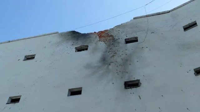 Шестеро людей зазнали поранень через ворожу атаку безпілотником по навчальному закладу на Сумщині