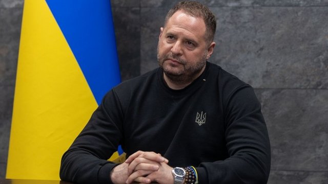 Медведєву не завадило би подивитися фільм, який нагадує: США не терпить, а відповідає — Єрмак