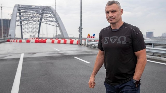 Дорожній рух Подільським мостовим переходом буде повністю відкрито в суботу — Кличко