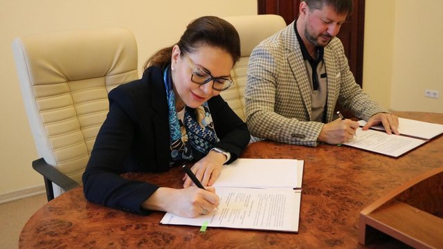 УЧХ та Нацагентство з питань держслужби підписали меморандум про співпрацю