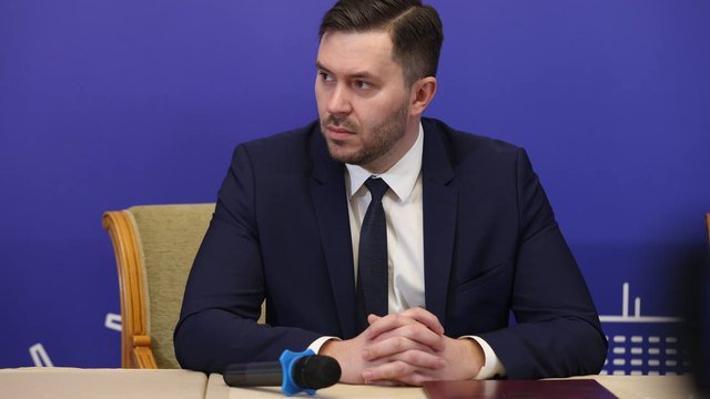 Магомедов: НКЦПФР розглядає продаж 7% акцій прибуткових держкомпаній для формування фрі-флоту