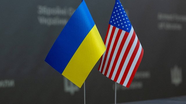 Україна готова до договорів із США щодо окремої зброї, включаючи далекобійну, – Зеленський