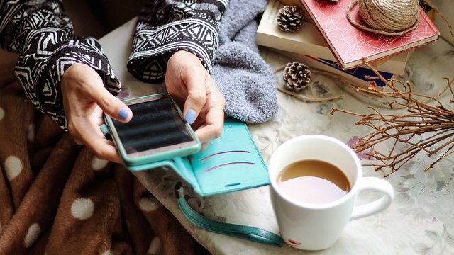 Майже 60% українців користуються штучним інтелектом, з них 25% роблять це регулярно