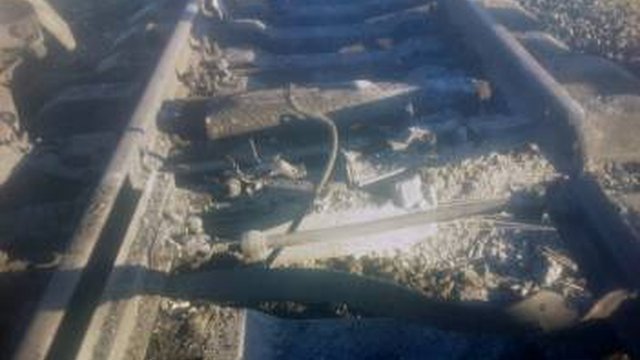 Обстріли РФ знеструмили залізничну дільницю перед Слов’янськом, поїзди затримуються