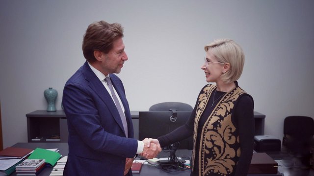 Верещук обговорила з послом Італії повернення українських заручників, незаконно утримуваних РФ