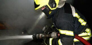 Пожежа в Одесі: на Пересипі палав житловий будинок, — ФОТО