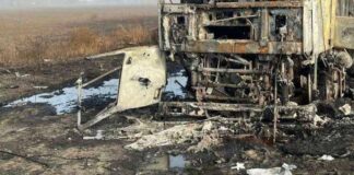 Наслідки атаки на Одещину: загиблі та згорівший зерновоз, — ФОТО