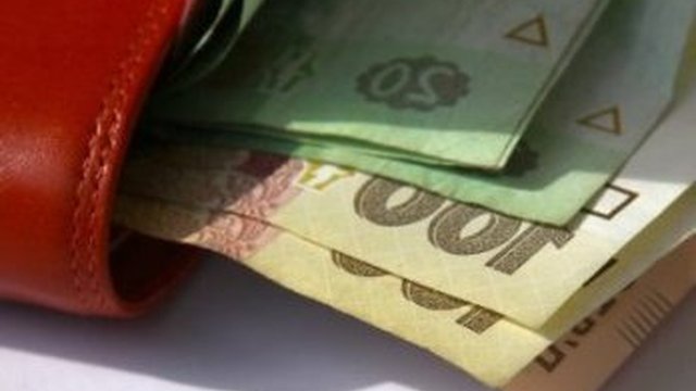 Новогодний стол украинцев за год подорожал на 10% до 3980 грн — ученые