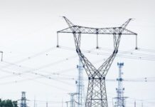 Щодня приблизно 400 тис. споживачів в Україні залишаються без світла від атак РФ – глава Міненерго