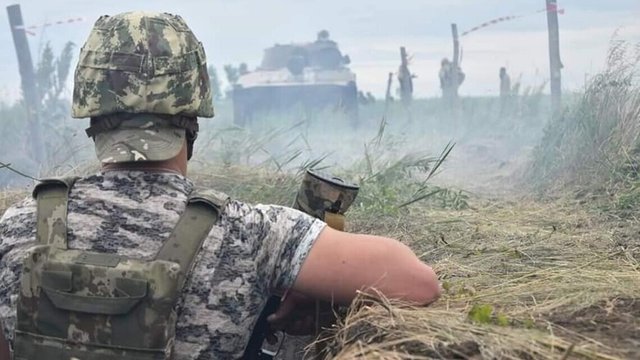 Зеленський вважає необхідною присутність міжнародних військ в Україні як частину гарантій безпеки