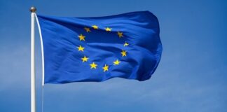 Вопрос финансирования Украины на 2026-2027 гг. и продление срока иммобилизации росактивов нужно рассматривать отдельно — европейский дипломат