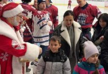 Свято Миколая в Одесі: сотні дітей отримали казку в Палаці Спорту