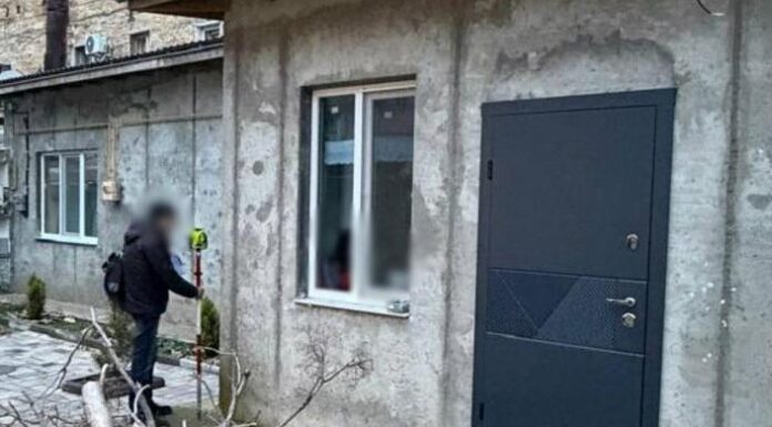 Розширив квартиру за рахунок громади: одеситу оголосили підозру