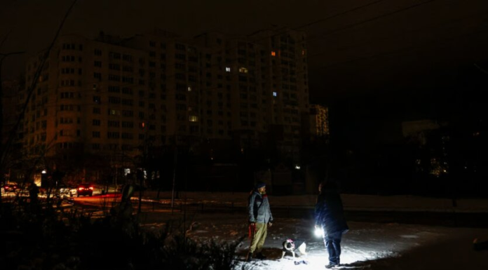 Когда отменят графики отключений света: эксперт назвал конкретные сроки