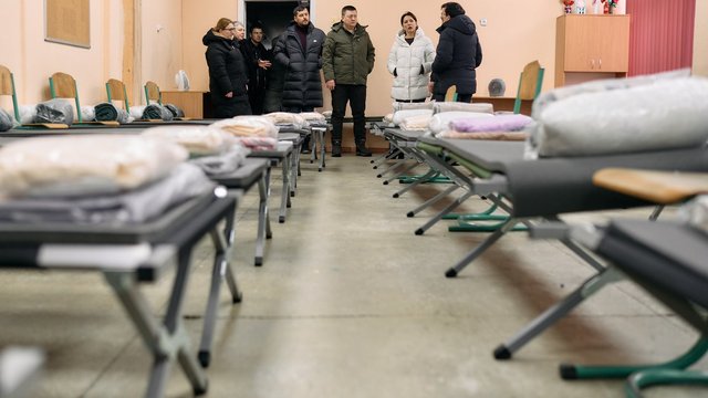 Гаряча їжа, ковдри та засоби гігієни є найбільш поширеними запитами мешканців Деснянського району Києва — Улютін