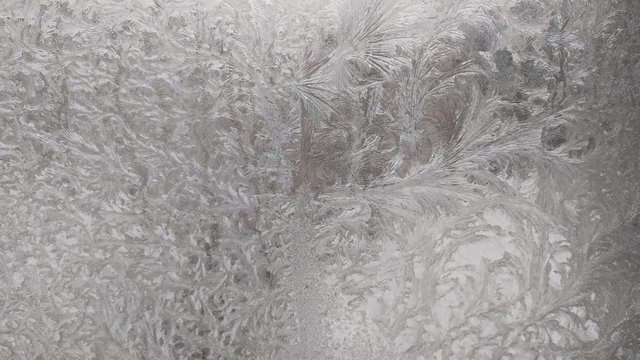 Сильні морози утримаються в Україні найближчими днями, місцями невеликий сніг, на дорогах ожеледиця