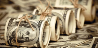 Евро пробил отметку 50 гривен: экономист объяснил, повлияет ли курс на стоимость продуктов