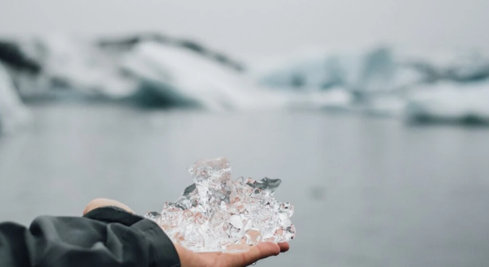 Правоохоронці попереджають жителів Одещини про смертельну небезпеку зимових водойм