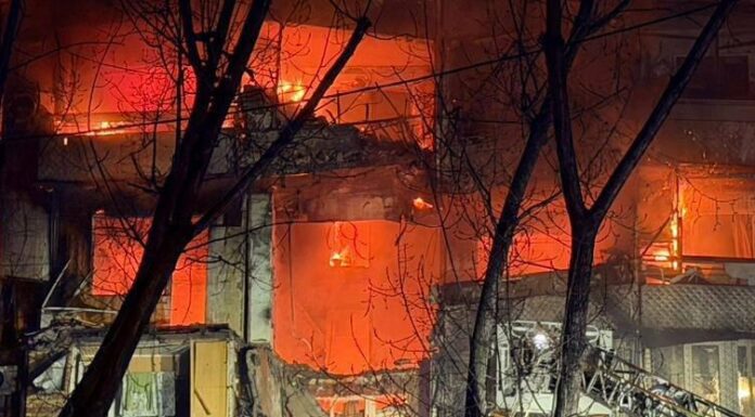 «Під завалами можуть бути люди»: Лисак про нічну атаку на Одесу, — ФОТО