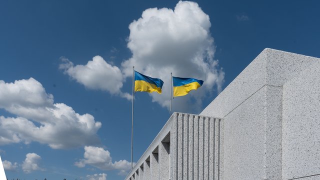 В НВМК підтвердили, що політтехнолог Петров працює у них фахівцем з комунікацій та інформтехнологій