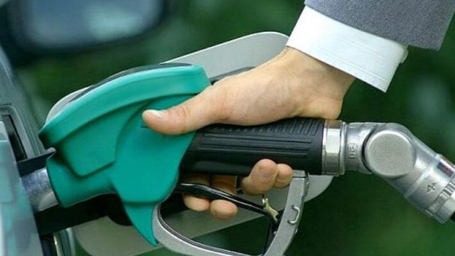 Цены на топливо с повышением акцизов с 1 января не изменились, однако ожидается подорожание автогаза — директор А-95