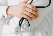 «Не медична справа»: в одеській клініці пояснили, чому огляд будівлі не стосується смерті Ківана