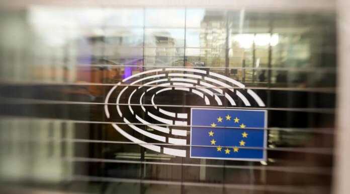 Европарламент поддержал новые гарантии безопасности для Украины и более жесткие ограничения для РФ
