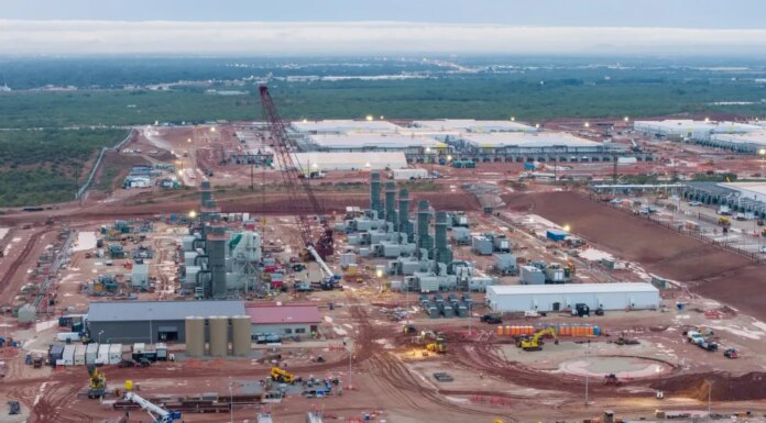 Гонка вооружений в сфере ИИ провоцирует бум кредитных деривативов среди технологических гигантов