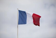 Франция отпустила подозреваемый в принадлежности к "теневому флоту" РФ танкер после штрафа