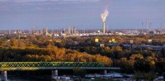 Словакия объявила чрезвычайную ситуацию в нефтяной отрасли на фоне повреждения "Дружбы"