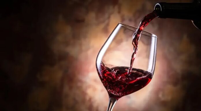 Экспорт грузинского вина в Украину сократился вдвое — СМИ