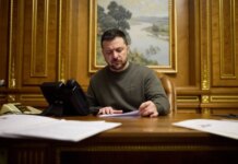 Украина на юге освободила 300 квадратных километров — Зеленский