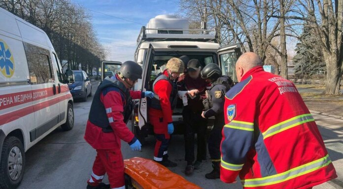 В Никополе из-за обстрела рф пострадал 77-летний мужчина, повреждены здания