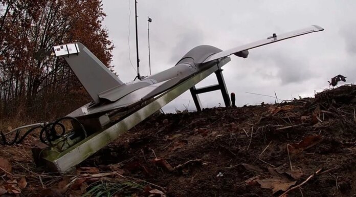 Войска РФ устанавливают mesh-модемы на ударные беспилотники "Молния" для создания единой сети управления