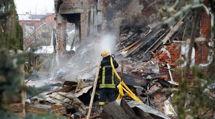 Число пострадавших от ночной атаки РФ на Киевскую область возросло до 17, четверо из них – дети