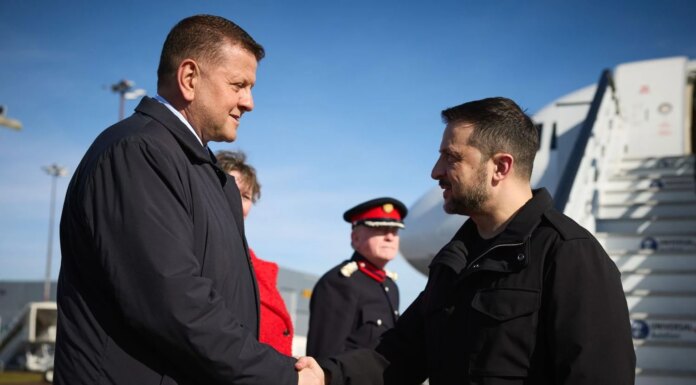 Зеленский отреагировал на резонансное интервью Залужного и заявил, что не будет обсуждать детали