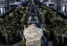 Британские и французские десантники завершили подготовку к вероятному развертыванию миротворческой миссии в Украине