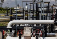 По нефтепроводу "Дружба" до нападения транспортировали украинскую и российскую нефть — Reuters