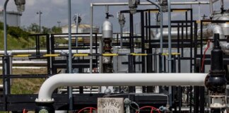 По нефтепроводу "Дружба" до нападения транспортировали украинскую и российскую нефть — Reuters