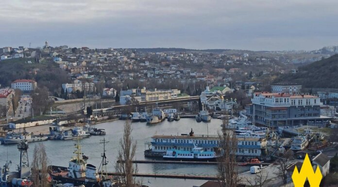 Партизаны "АТЕШ" обнаружили переброску катеров ЧФ РФ вглубь Севастополя