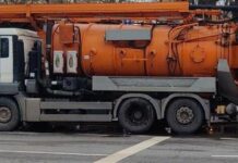 В Одесі тривають роботи з очищення систем водовідведення дощової води, — ФОТО