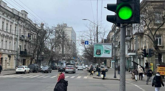 В Одесі відновили роботу пошкоджених вандалами світлофорів, — ФОТО