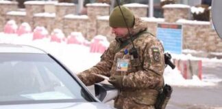 Через негоду на Одещині обмежили рух вантажівок на кордоні з Молдовою