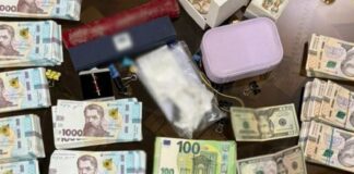 $10 тисяч за «непридатність»: на Одещині викрили директора лікарні